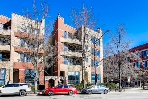 Photo of 1500 W GRAND Avenue #4W, Chicago, IL 60642 (MLS # 12590027)