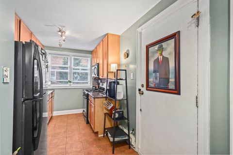 Tiny photo for 2626 W Catalpa Avenue #21, Chicago, IL 60625 (MLS # 12485583)