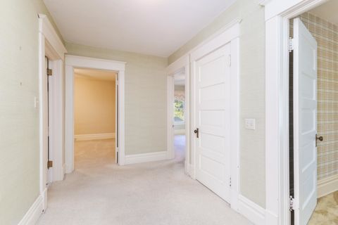 Tiny photo for 1513 E Grove Street, Bloomington, IL 61701 (MLS # 12503073)