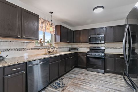 Tiny photo for 25 Kingsport Court, South Elgin, IL 60177 (MLS # 12500694)