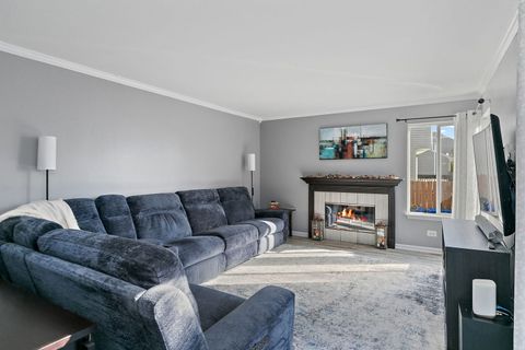 Tiny photo for 25 Kingsport Court, South Elgin, IL 60177 (MLS # 12500694)