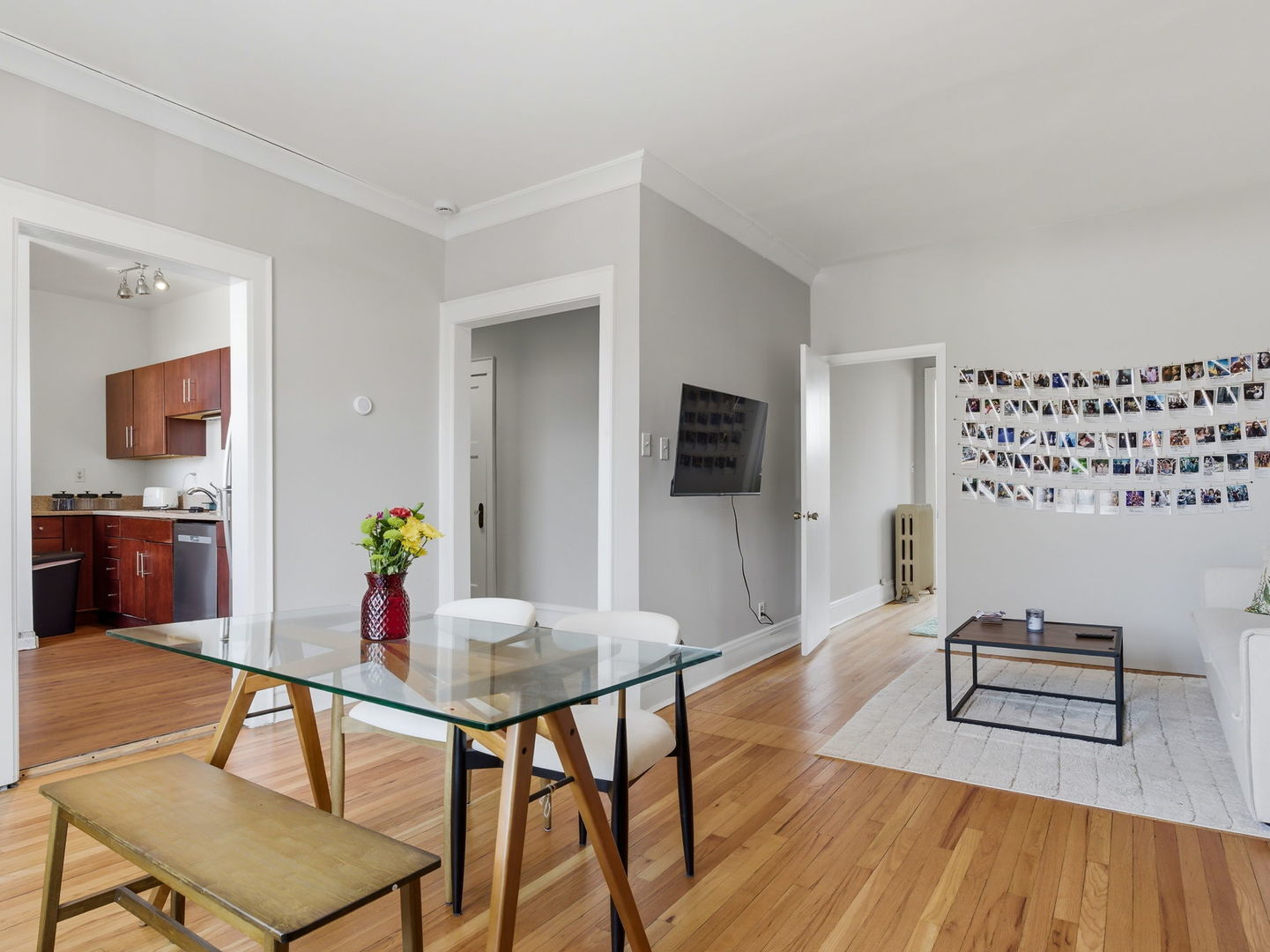 5464 S woodlawn Avenue 3W