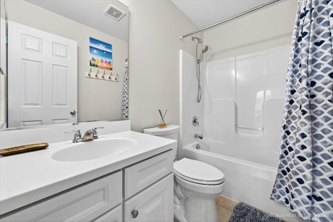 Tiny photo for 147 Reston Lane, Gilberts, IL 60136 (MLS # 12619912)