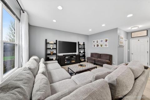 Tiny photo for 147 Reston Lane, Gilberts, IL 60136 (MLS # 12619912)