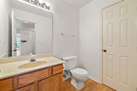 Tiny photo for 645 Kendallwood Court, Crystal Lake, IL 60014 (MLS # 12476345)