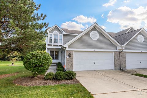 Tiny photo for 645 Kendallwood Court, Crystal Lake, IL 60014 (MLS # 12476345)