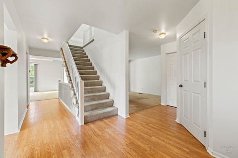 Tiny photo for 645 Kendallwood Court, Crystal Lake, IL 60014 (MLS # 12476345)