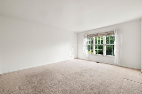 Tiny photo for 645 Kendallwood Court, Crystal Lake, IL 60014 (MLS # 12476345)