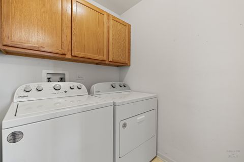 Tiny photo for 645 Kendallwood Court, Crystal Lake, IL 60014 (MLS # 12476345)