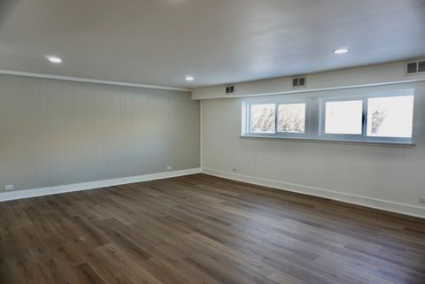 Tiny photo for 2018 E Ivy Lane, Mount Prospect, IL 60056 (MLS # 12555309)