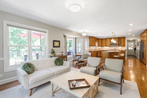 Tiny photo for 502 W Witchwood Lane, Lake Bluff, IL 60044 (MLS # 12705358)