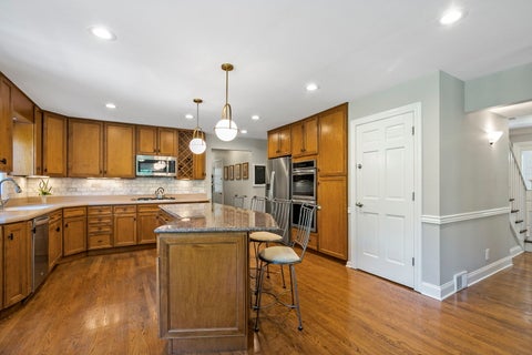 Tiny photo for 502 W Witchwood Lane, Lake Bluff, IL 60044 (MLS # 12705358)