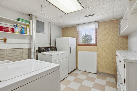 Tiny photo for 1204 Timber Ridge Court, Normal, IL 61761 (MLS # 12602996)