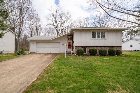 Photo of 1204 Timber Ridge Court, Normal, IL 61761 (MLS # 12602996)