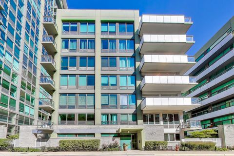 660 W Wayman Street 705B Chicago IL 60661