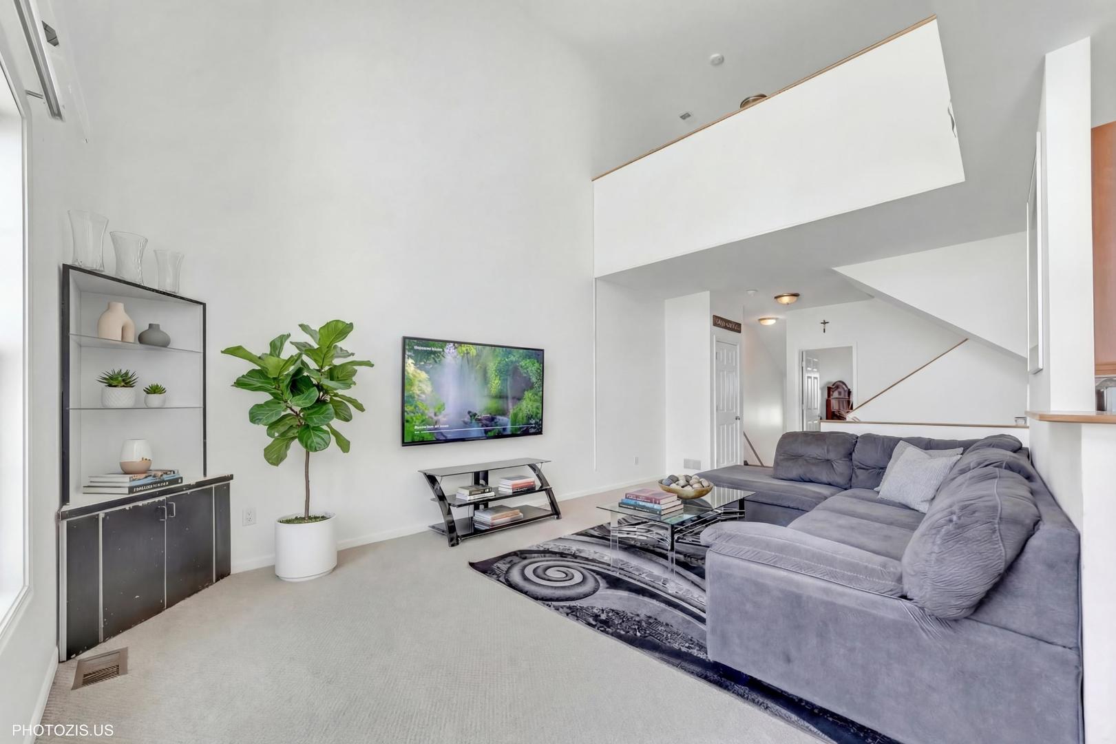 1344 N WINSLOWE Drive 0