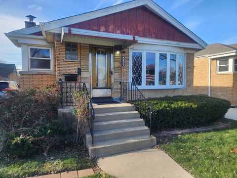 A home in Evergreen Park