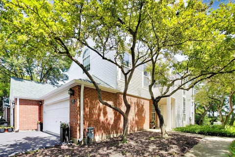Photo of 107 Welwyn Street, Lake Bluff, IL 60044 (MLS # 12685184)