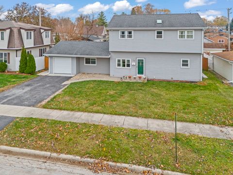 Tiny photo for 6017 Birmingham Street, Chicago Ridge, IL 60415 (MLS # 12522205)