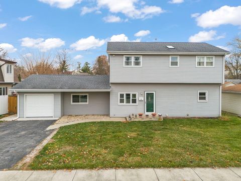 Tiny photo for 6017 Birmingham Street, Chicago Ridge, IL 60415 (MLS # 12522205)