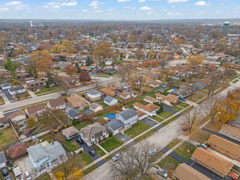 Tiny photo for 6017 Birmingham Street, Chicago Ridge, IL 60415 (MLS # 12522205)