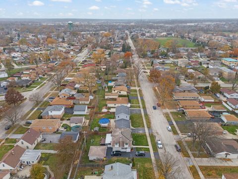 Tiny photo for 6017 Birmingham Street, Chicago Ridge, IL 60415 (MLS # 12522205)