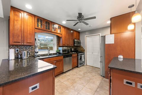Tiny photo for 6017 Birmingham Street, Chicago Ridge, IL 60415 (MLS # 12522205)