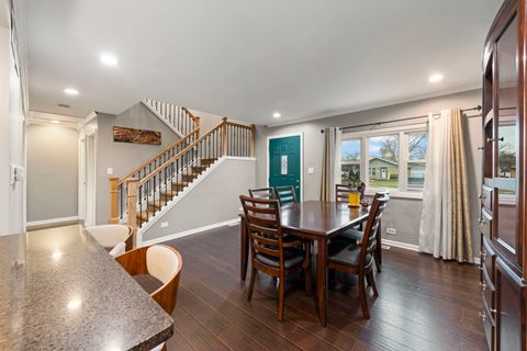 Tiny photo for 6017 Birmingham Street, Chicago Ridge, IL 60415 (MLS # 12522205)