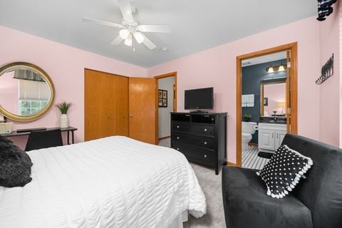 Tiny photo for 245 Garden Drive, Elgin, IL 60124 (MLS # 12499781)