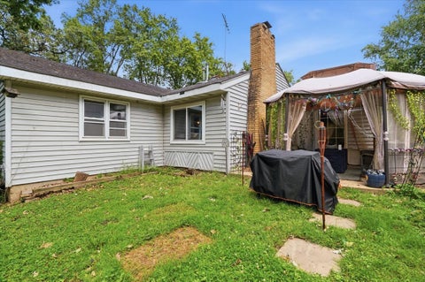 Tiny photo for 28616 W Benjamin Avenue, Spring Grove, IL 60081 (MLS # 12682718)