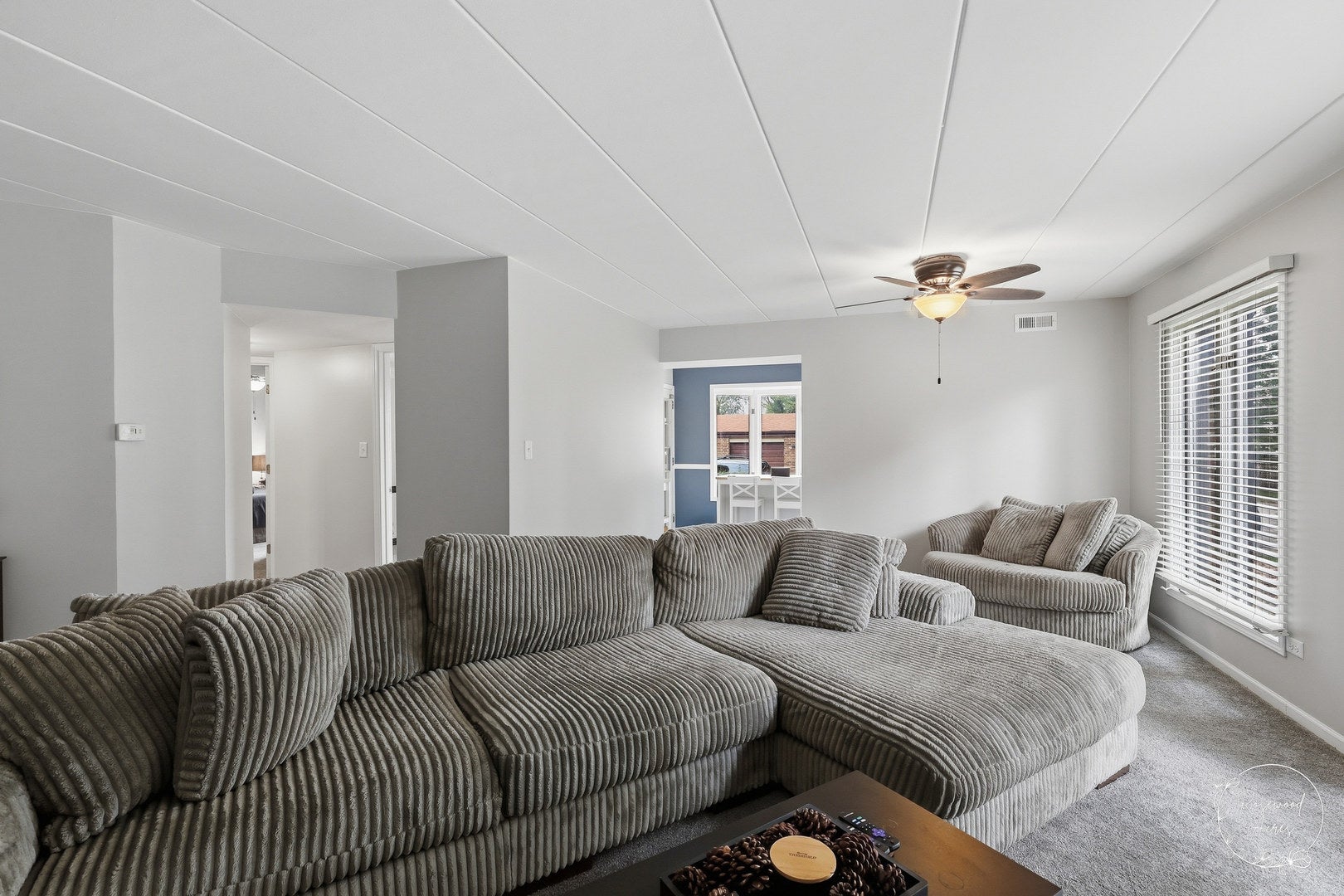 13531 Lamon Avenue 203
