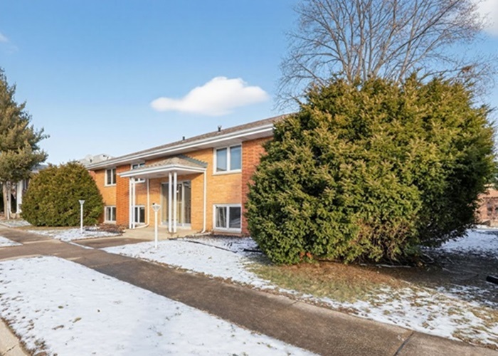 18235 Exchange Avenue