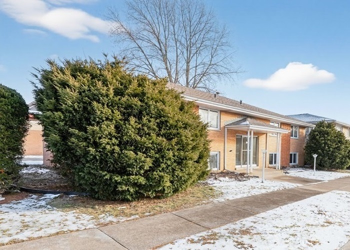 18235 Exchange Avenue