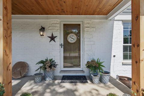 Tiny photo for 1204 Parliament Court, Libertyville, IL 60048 (MLS # 12681063)