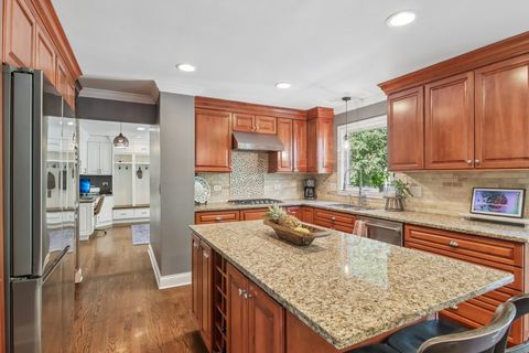 Tiny photo for 1204 Parliament Court, Libertyville, IL 60048 (MLS # 12681063)