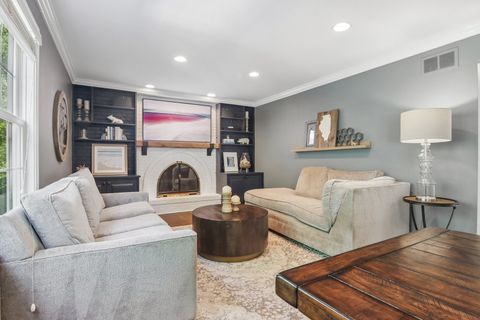 Tiny photo for 1204 Parliament Court, Libertyville, IL 60048 (MLS # 12681063)