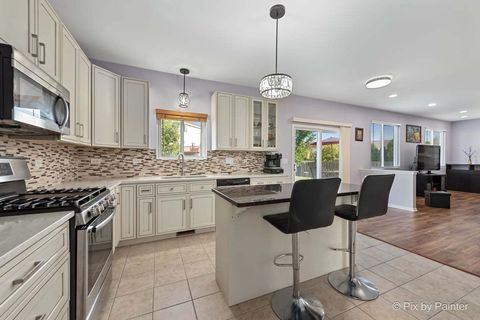 Tiny photo for 905 Shelter Island Lane, Pingree Grove, IL 60140 (MLS # 12488758)