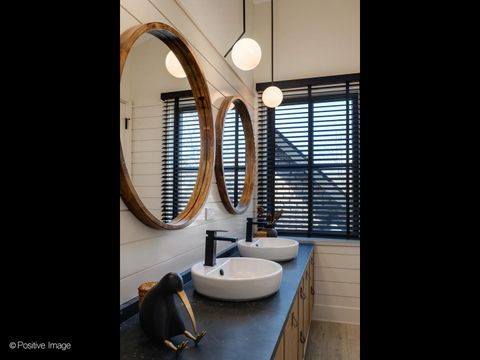 Tiny photo for 1180 Oak Ridge Drive, Glencoe, IL 60022 (MLS # 12575302)