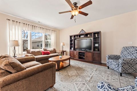 Tiny photo for 925 Prescott Lane, Pingree Grove, IL 60140 (MLS # 12596856)