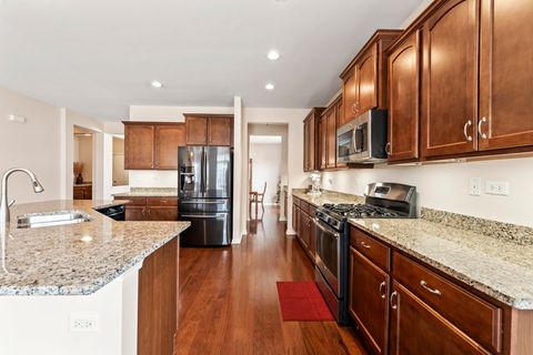 Tiny photo for 925 Prescott Lane, Pingree Grove, IL 60140 (MLS # 12596856)