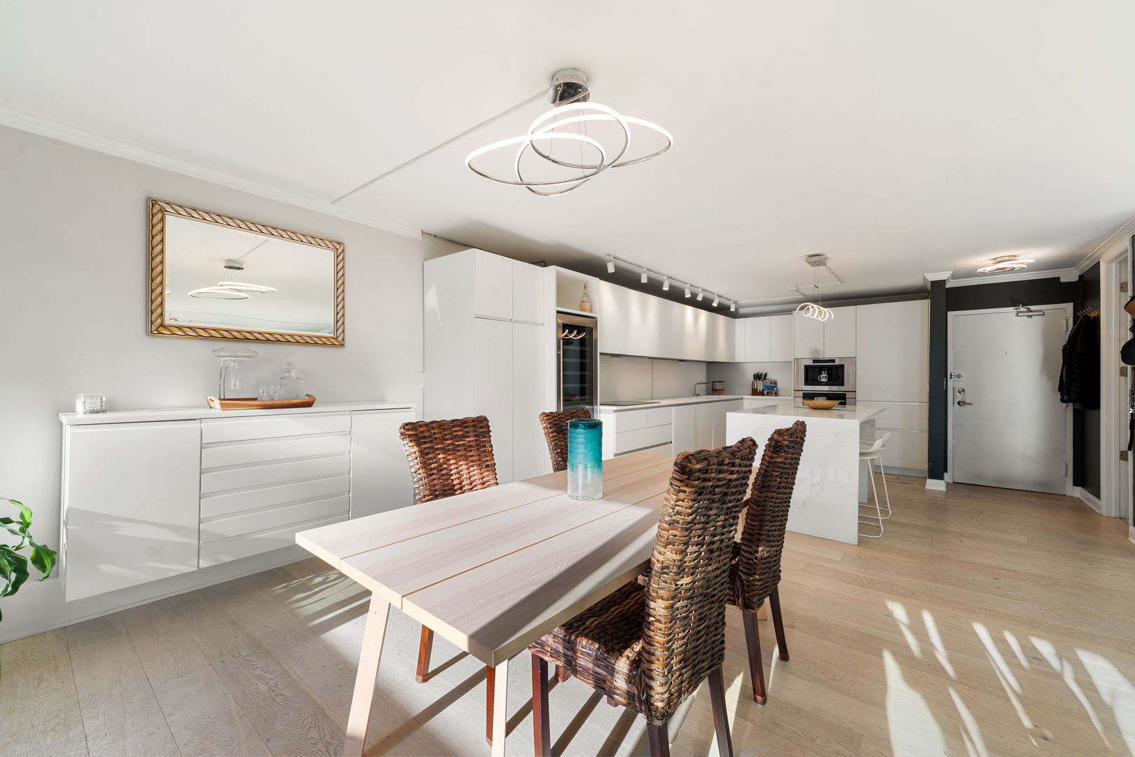 1516 N State Parkway 5D