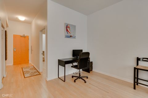 Tiny photo for 8 W Monroe Street #905, Chicago, IL 60603 (MLS # 12472420)