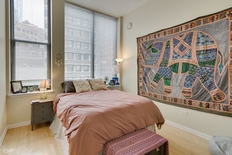 Tiny photo for 8 W Monroe Street #905, Chicago, IL 60603 (MLS # 12472420)
