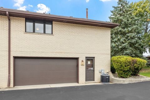 Tiny photo for 15602 Violet Court #31, Orland Park, IL 60462 (MLS # 12503010)