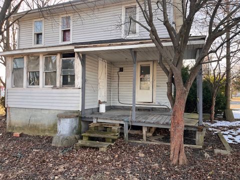 Tiny photo for 108 NW 2nd Street, Fairfield, IL 62837 (MLS # 12570066)