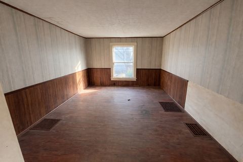 Tiny photo for 108 NW 2nd Street, Fairfield, IL 62837 (MLS # 12570066)