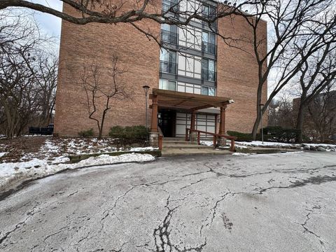 5820 Oakwood Drive 5L Lisle IL 60532