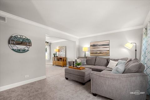 Tiny photo for 716 Pinehurst Lane, Oswego, IL 60543 (MLS # 12482938)