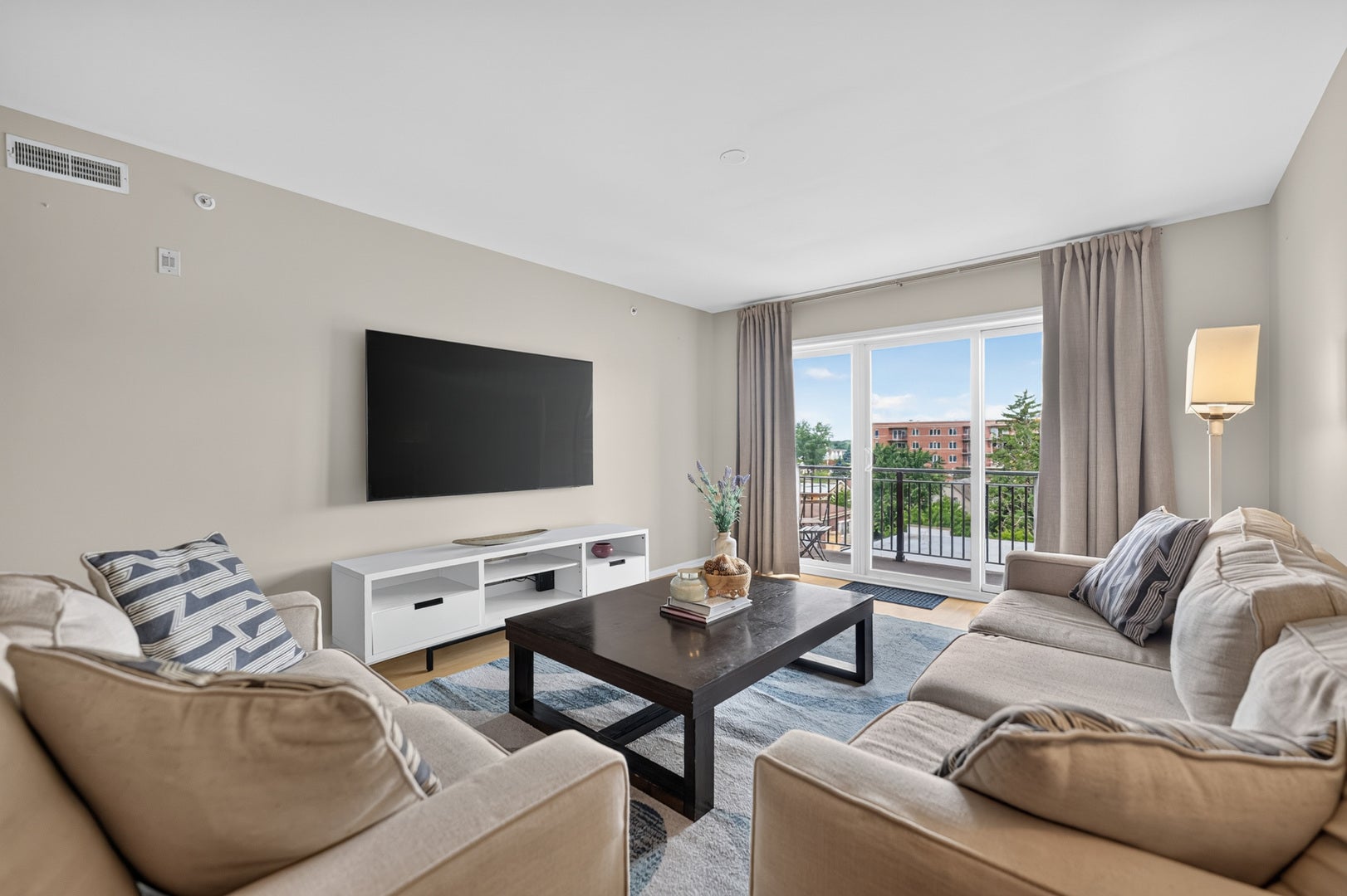 1378 PERRY Street 507
