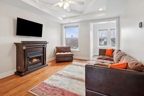 Tiny photo for 7035 N Greenview Avenue #3S, Chicago, IL 60626 (MLS # 12594407)